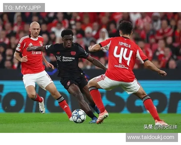 日本与加纳友谊赛精彩对决展现足球魅力与团队精神