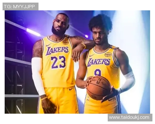 湖人对决太阳精彩集锦回顾见证NBA赛场的激情与荣耀